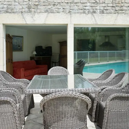 בית נופש Pennedepie Chateau Sleeps 22 Pool Wifi *